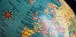 Euro Dicas: portal de informação ajuda brasileiros que querem emigrar para a Europa Euro dicas