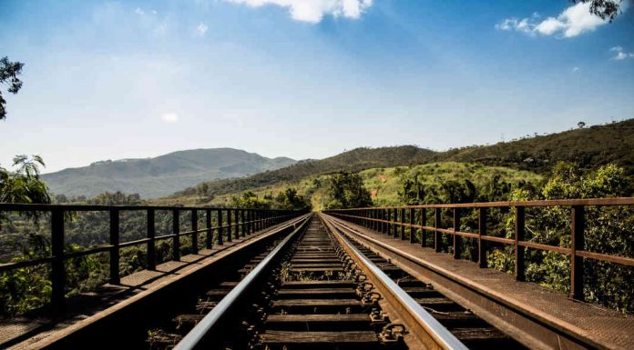 Setor da construção questiona responsabilização pelos atrasos no programa Ferrovia 2020 programa ferrovia 2020