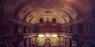 250 Anos de Beethoven: para celebrar em concerto e à luz das velas 250 anos de beethoven
