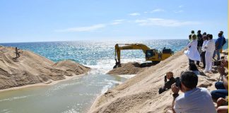 Abertura da Lagoa de Santo André ao mar acabou mesmo por acontecer abertura da lagoa de santo andré ao mar