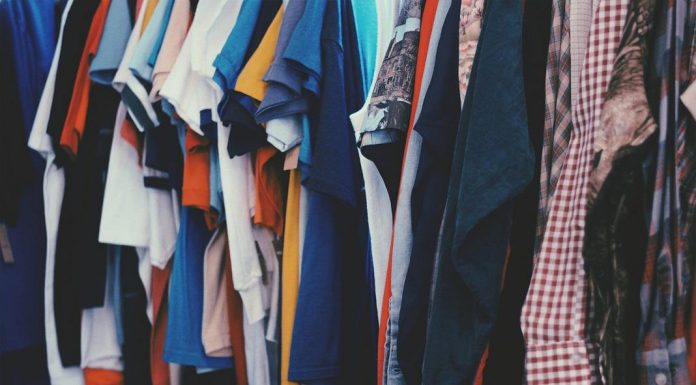 Roupa em segunda mão com nova plataforma de recolha, compra e venda “online” de artigos roupa em segunda mao