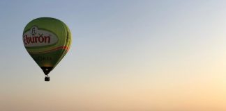 Passeios de balão de ar quente no Alentejo e surf: as novas experiências dos Hotéis Moov passeios de balão de ar quente no alentejo
