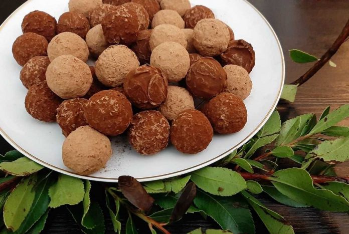 trufas de chocolate de medronho trufas de chocolate de medronho