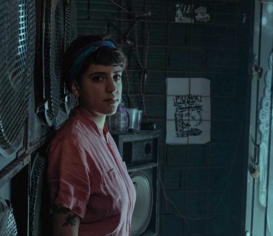 Nina Girassóis lança videoclipe e single pelo selo francês Dubquake nina girassois