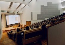 Aulas presenciais: 57% dos estudantes do ensino superior preferem-nas aulas presenciais