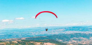 Serra de Bornes: batido recorde de distância em parapente a partir de pista de Macedo serra de bornes