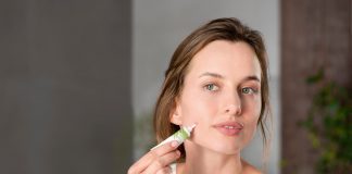 Cuidados para pele oleosa ou com imperfeições, em 3 passos cuidados para pele oleosa