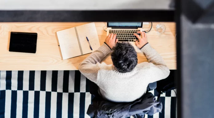 O bem-estar laboral e a combinação com estratégias personalizadas de retenção de talento bem-estar laboral