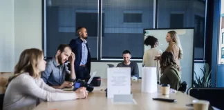 Desafios da liderança multigeracional: a gestão people centric e o foco na singularidade liderança multigeracional