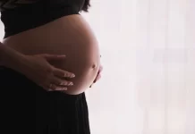Massagem perineal: como a pode ajudar a facilitar o parto massagem perineal