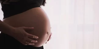 Massagem perineal: como a pode ajudar a facilitar o parto massagem perineal