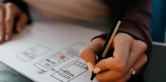 Programa de estágios Plug-In Graduates: FARFETCH abre 30 vagas programa de estágios