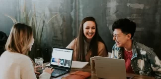 RHmais promove Conversa InPar sobre o Humor no Trabalho humor no trabalho