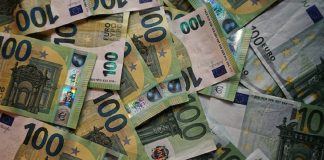 Economia paralela em Portugal representa quase 35% do PIB economia paralela