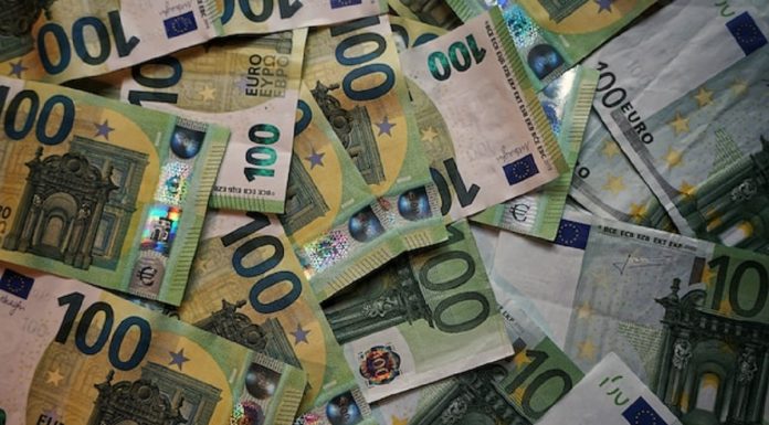 Economia paralela em Portugal representa quase 35% do PIB economia paralela
