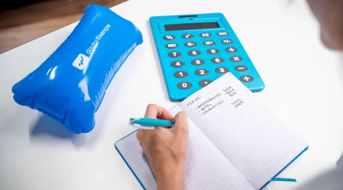 6 dicas para aproveitar as férias sem prejudicar as finanças pessoais finanças pessoais nas férias