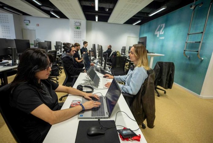 melhor escola de software de portugal melhor escola de software de portugal