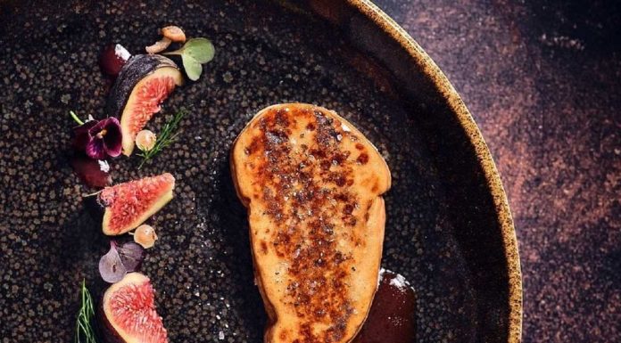 Carne cultivada em laboratório: pedido de aprovação de “foie gras” para venda é o primeiro de sempre na UE carne cultivada em laboratorio