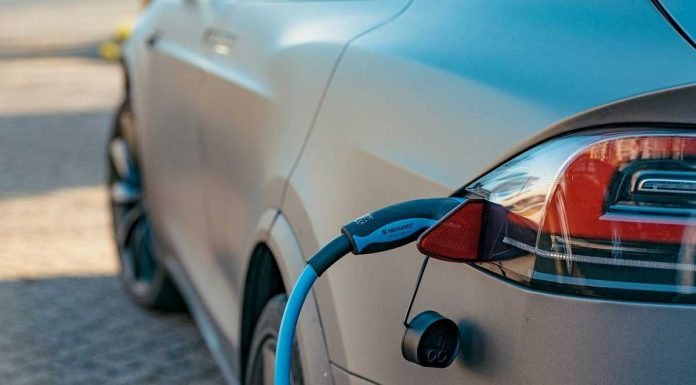 Carros elétricos usados: procura continua a crescer carros eletricos usados